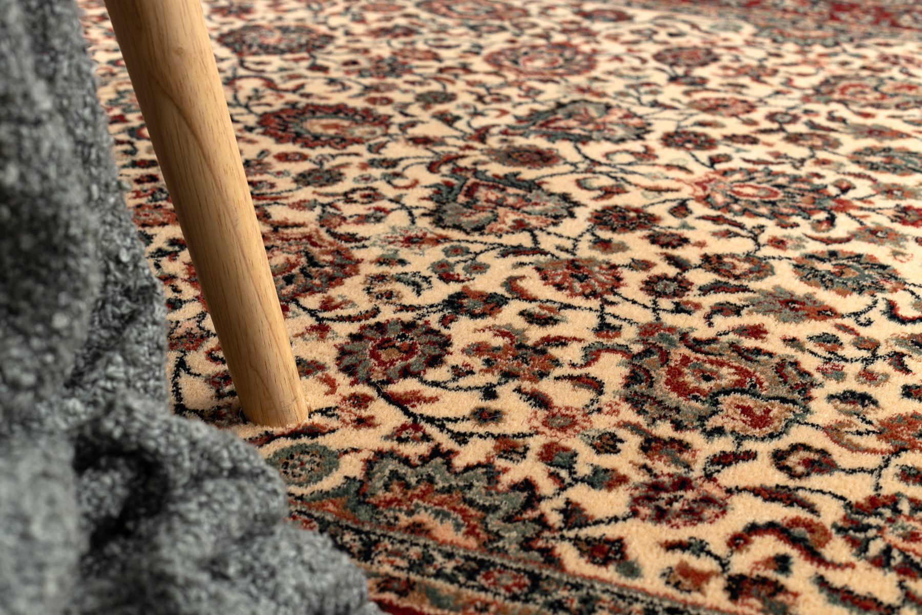 Koberec KASHQAI 4362 102 béžový / bordó