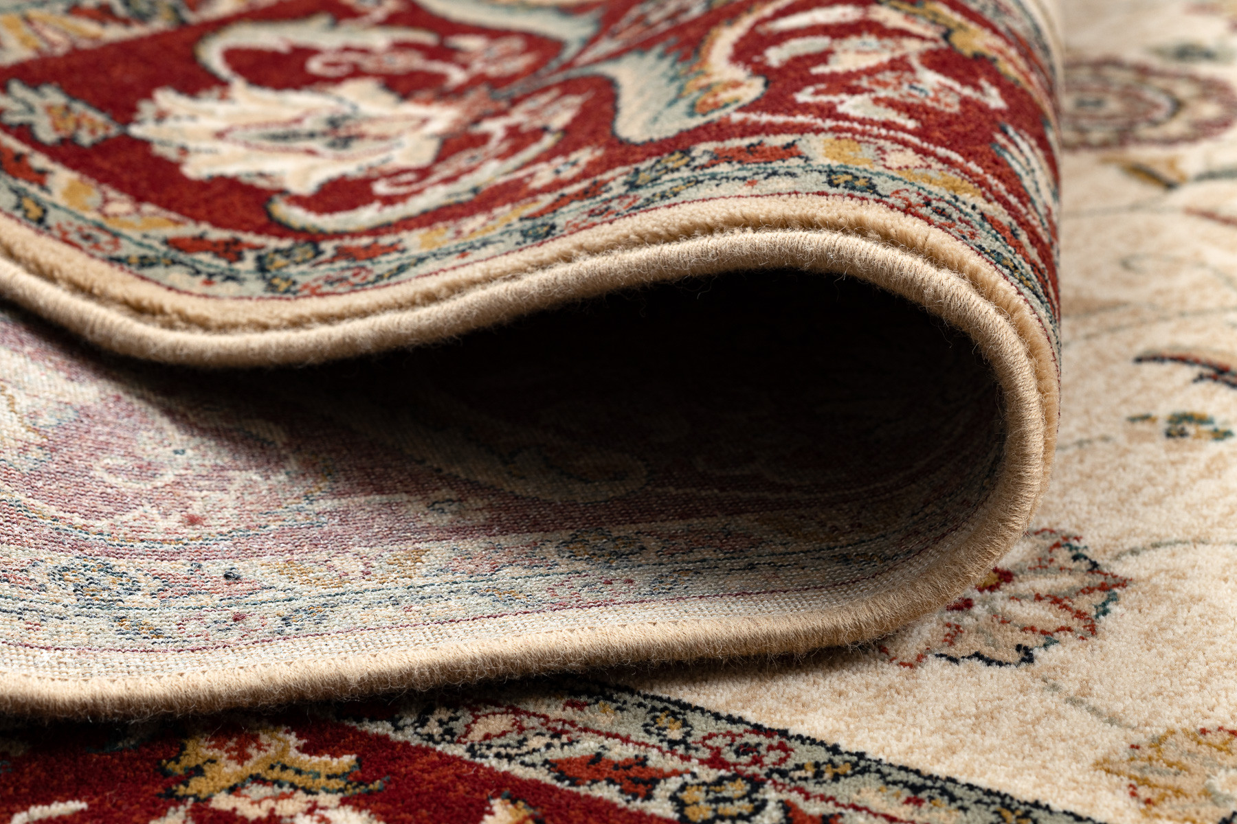 Koberec OMEGA ARIES světlý rubín