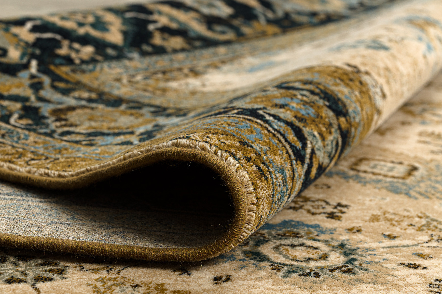 Koberec OMEGA AVILA Ornament rám, hnědý