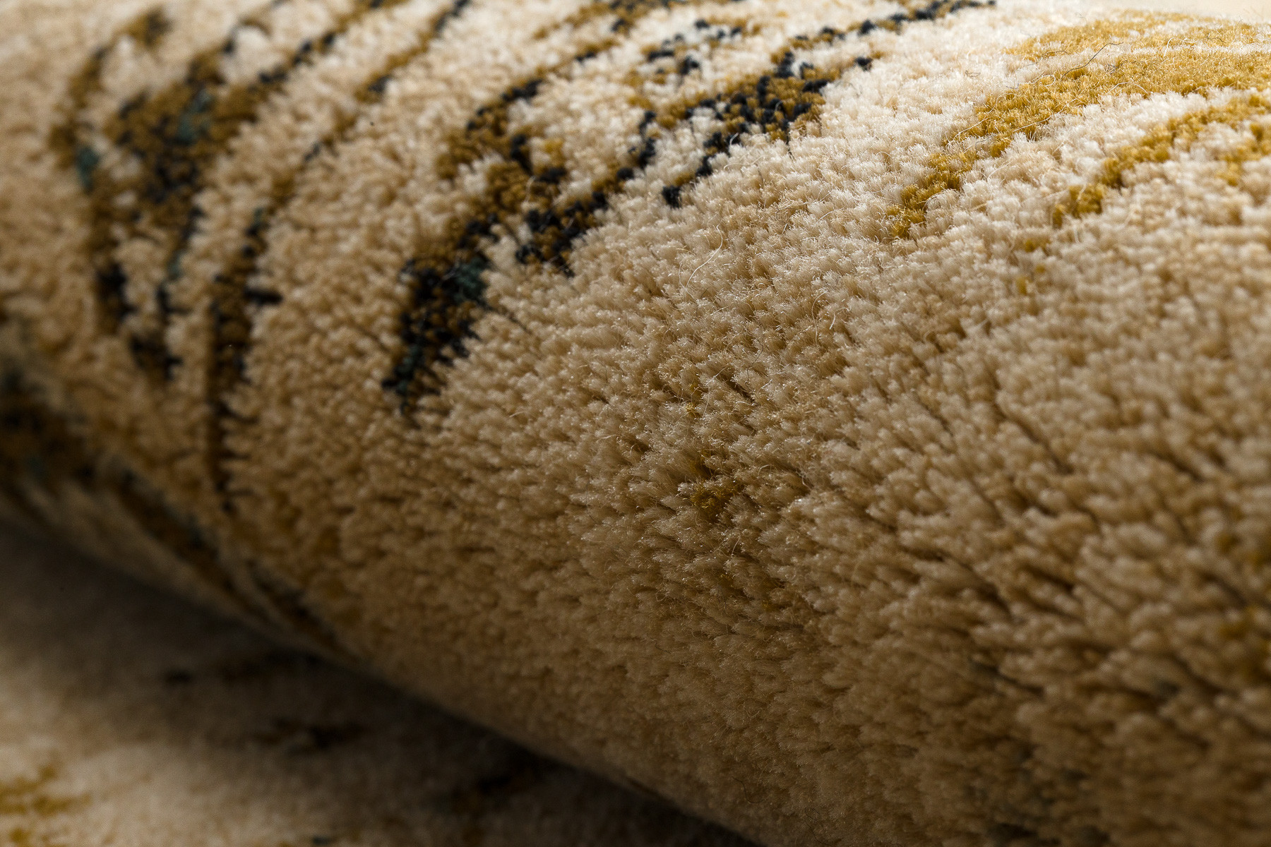 Koberec OMEGA AVILA Ornament rám, hnědý