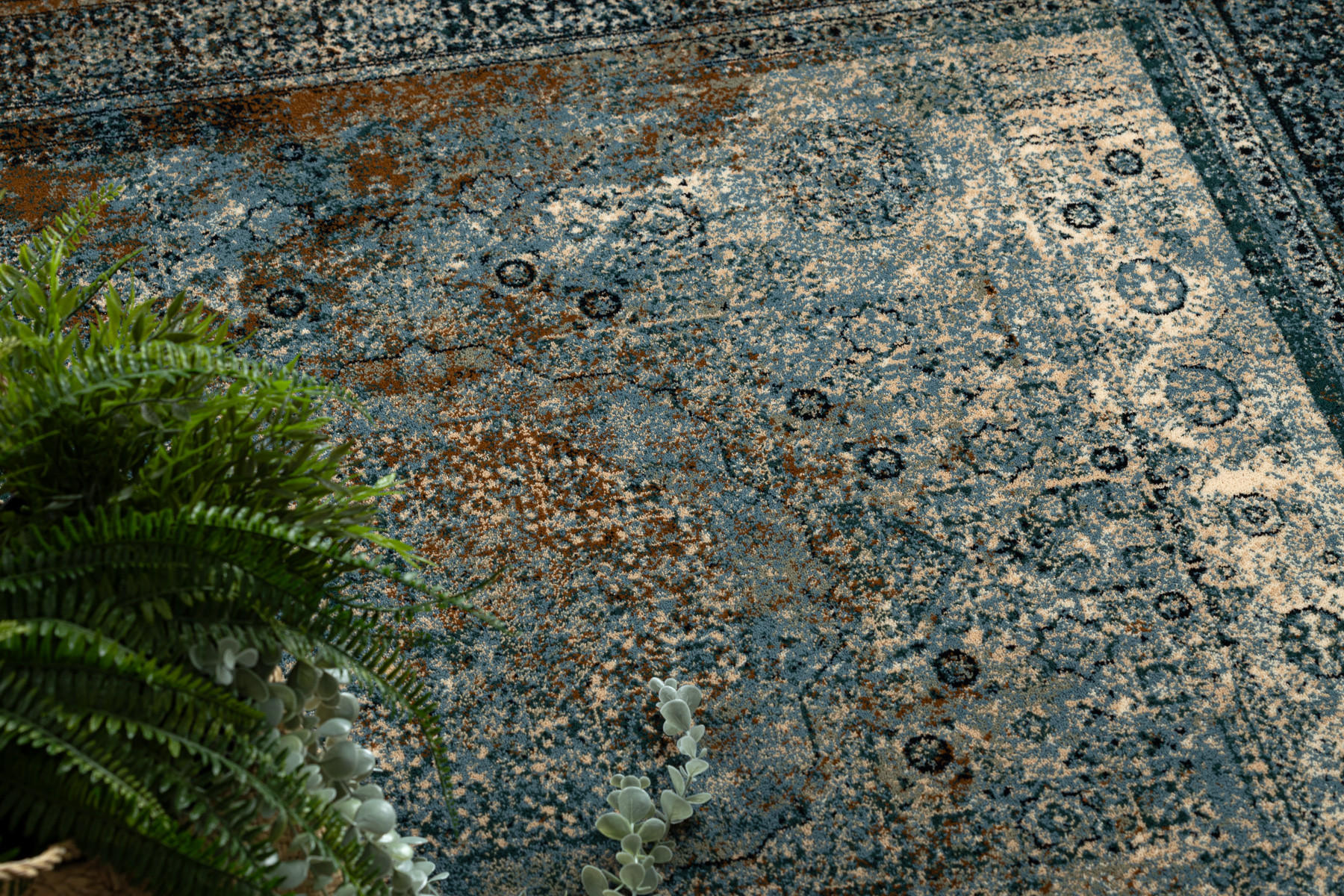 Koberec OMEGA MAMLUK Vintage rozeta, tmavomodrý