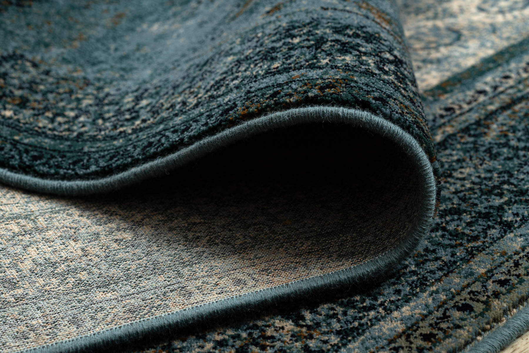 Koberec OMEGA MAMLUK Vintage rozeta, tmavomodrý