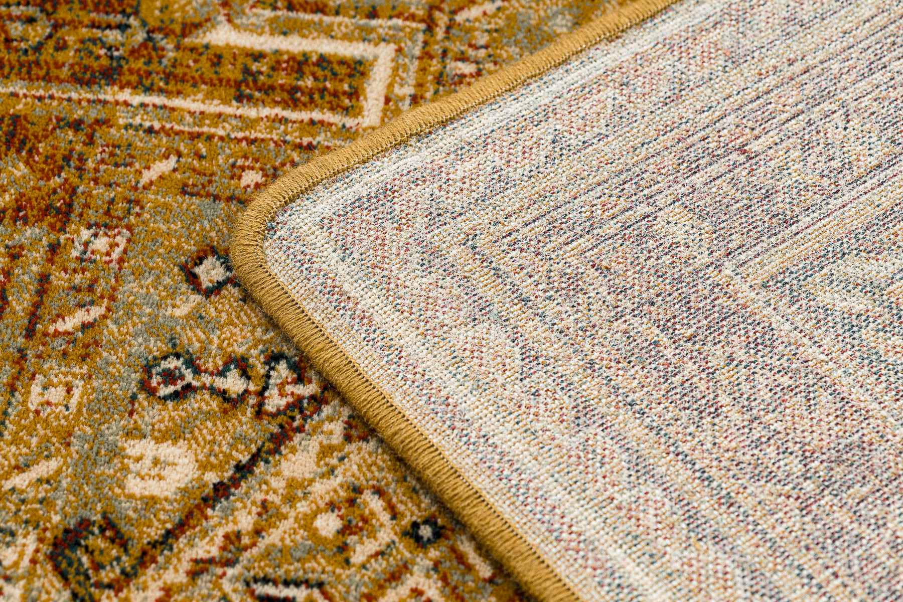 Koberec OMEGA SIRAN mosaz hnědý