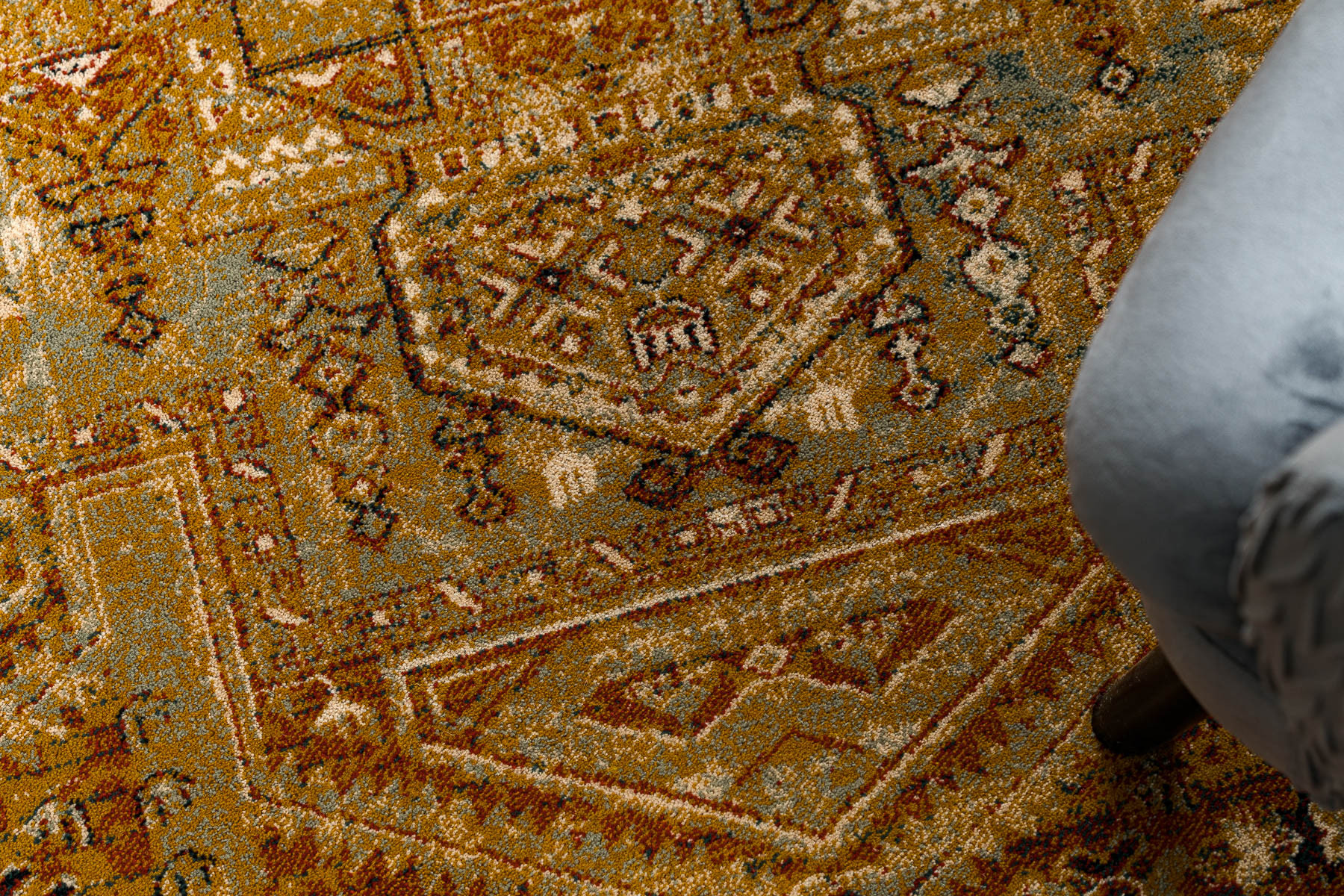 Koberec OMEGA SIRAN mosaz hnědý