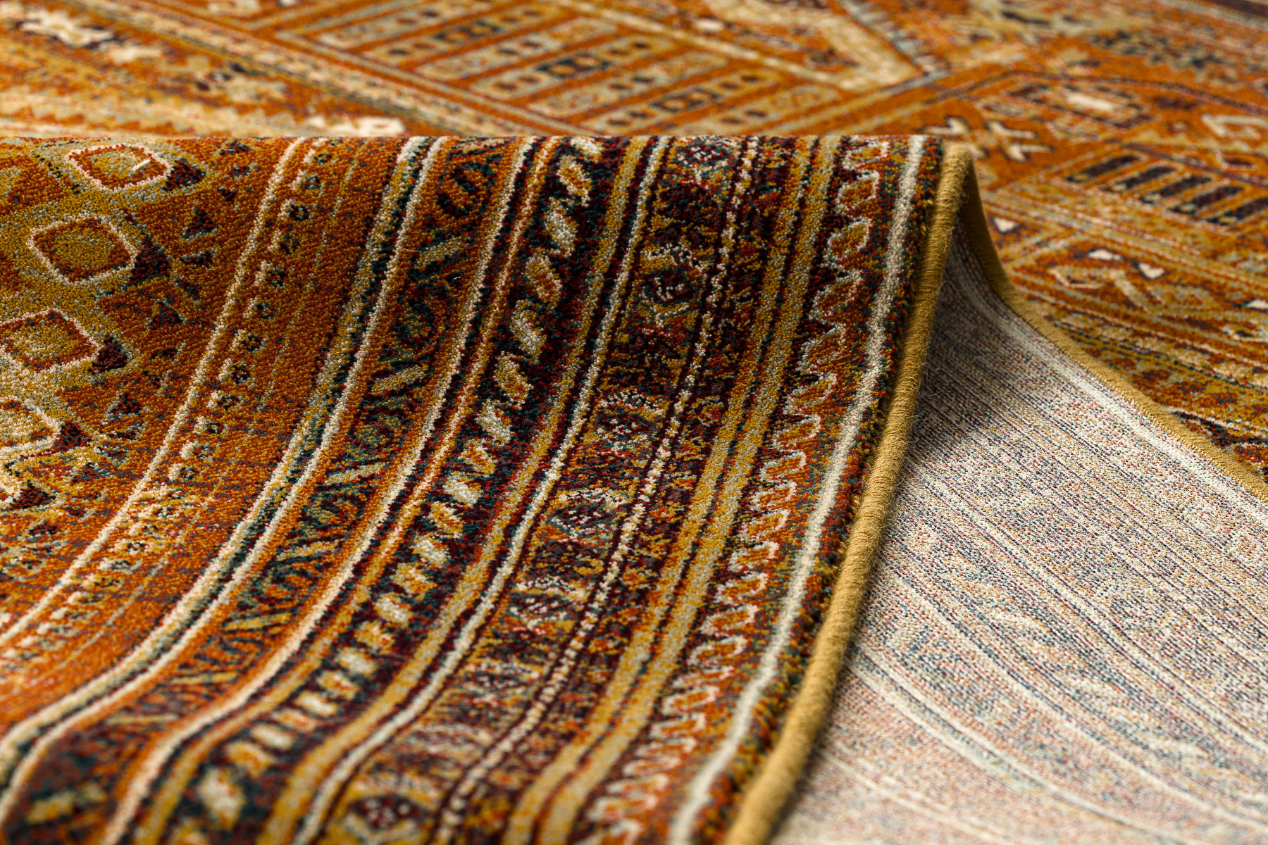 Koberec OMEGA SIRAN mosaz hnědý