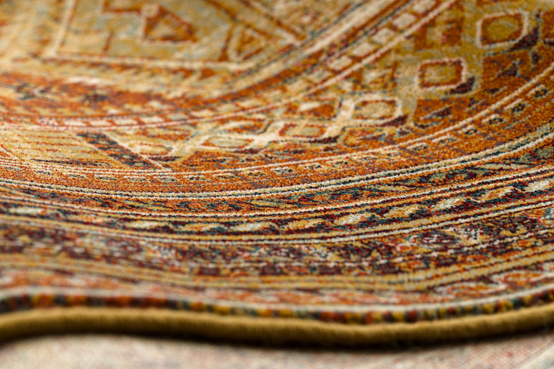 Koberec OMEGA SIRAN mosaz hnědý