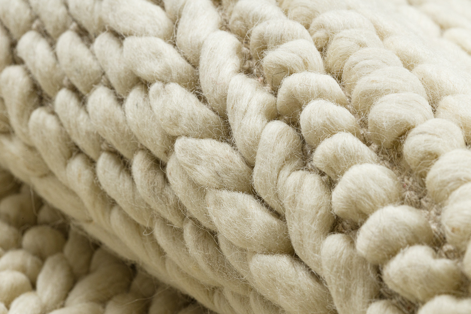 Koberec TAHAR 99002B krémový, linie