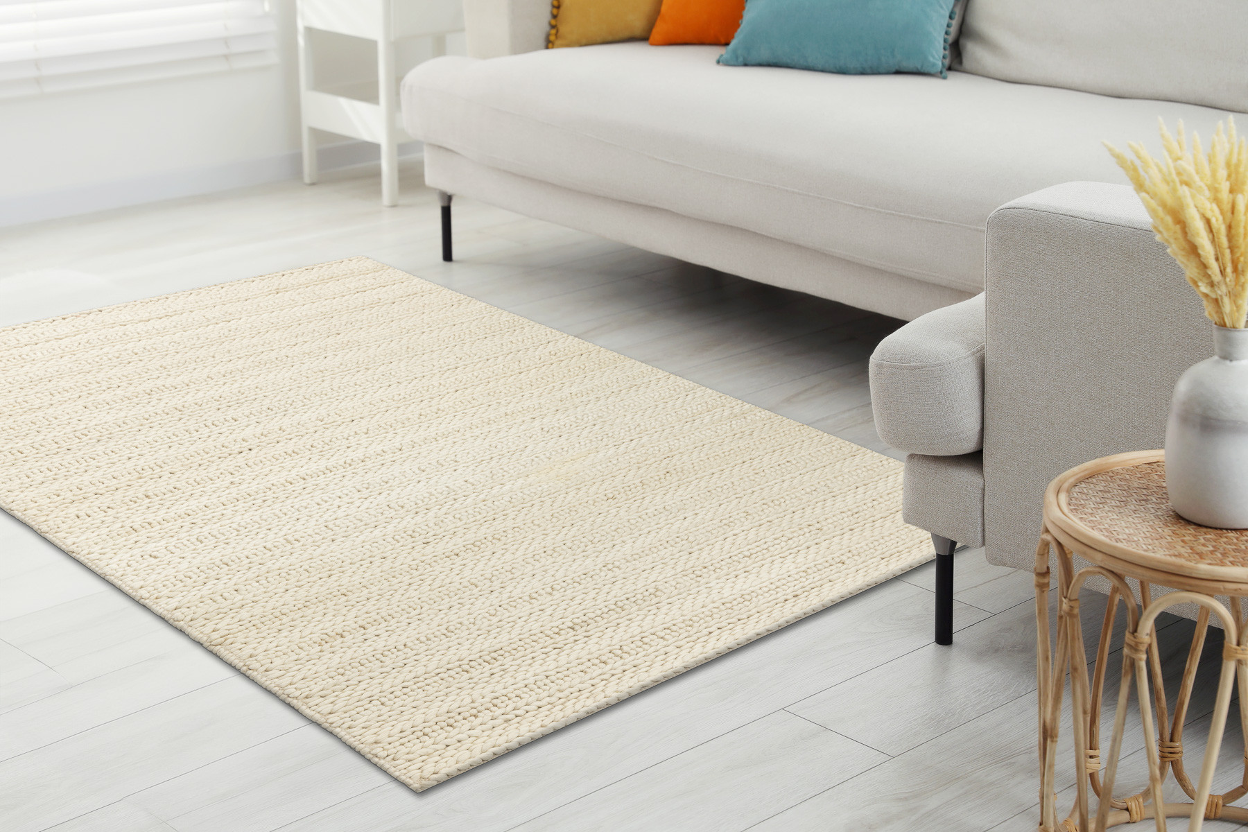 Koberec TAHAR 99002B krémový, linie