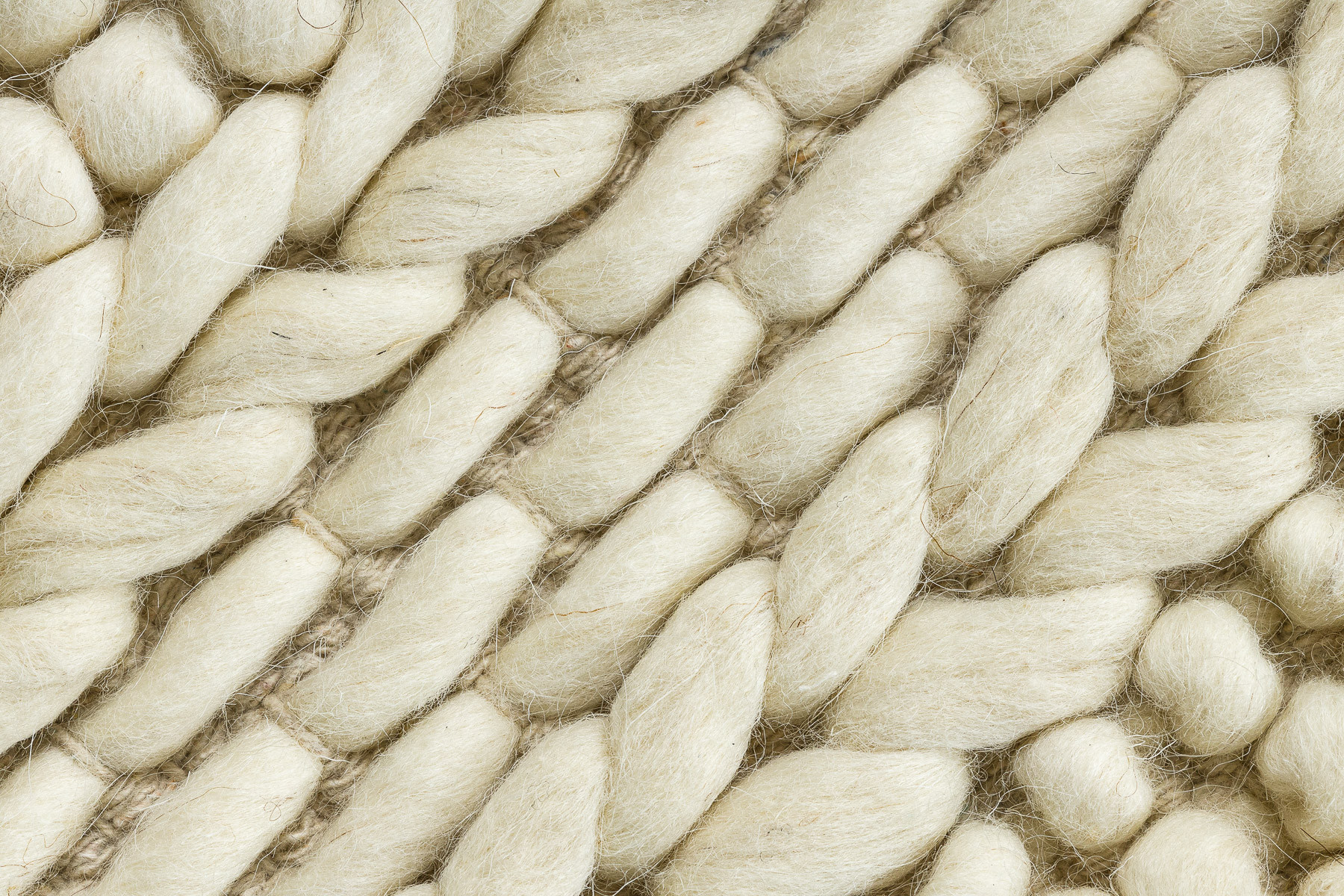 Koberec TAHAR 99002B krémový, linie