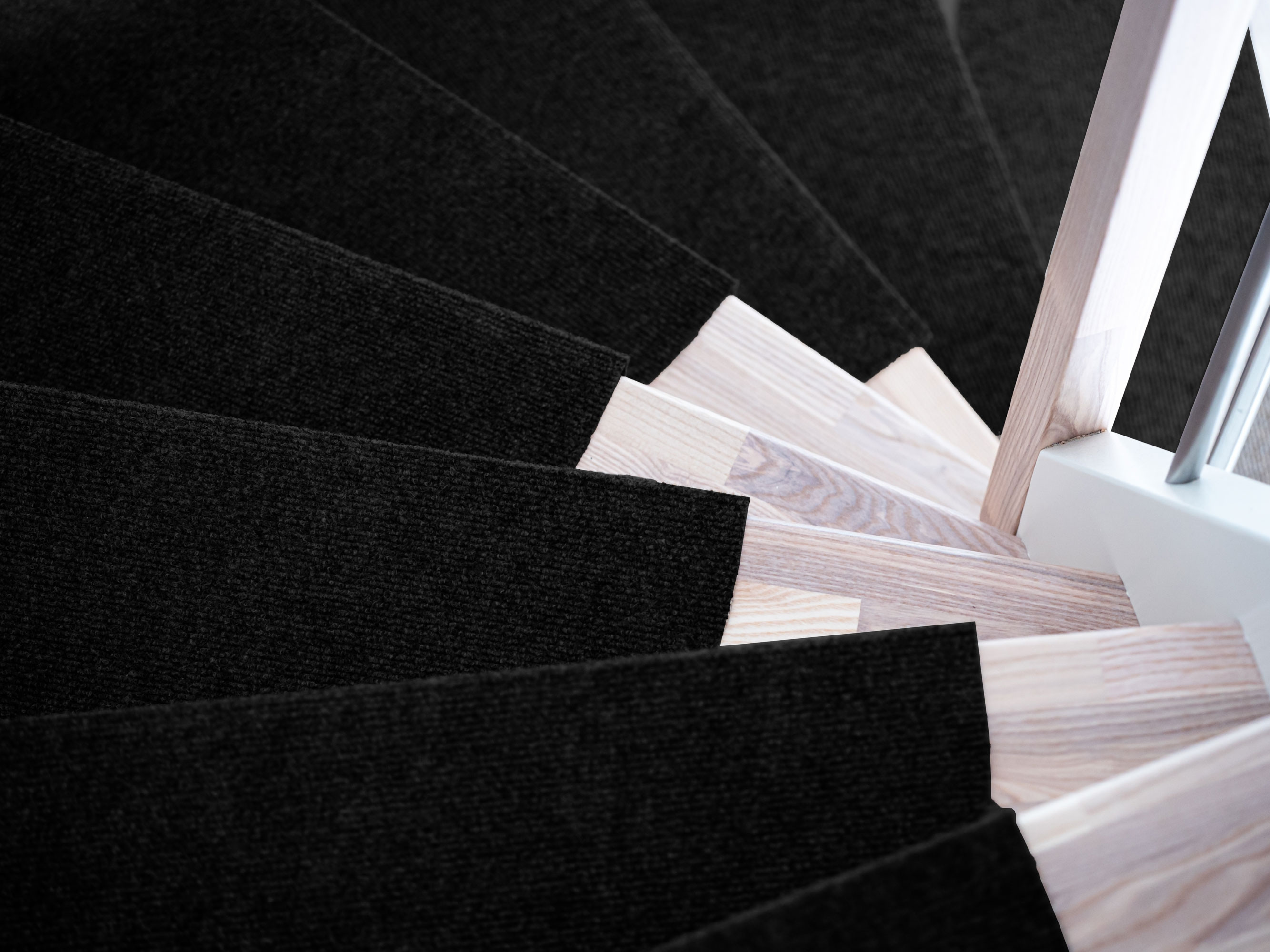 Nášlap na schody STEPI černý (15 ks)