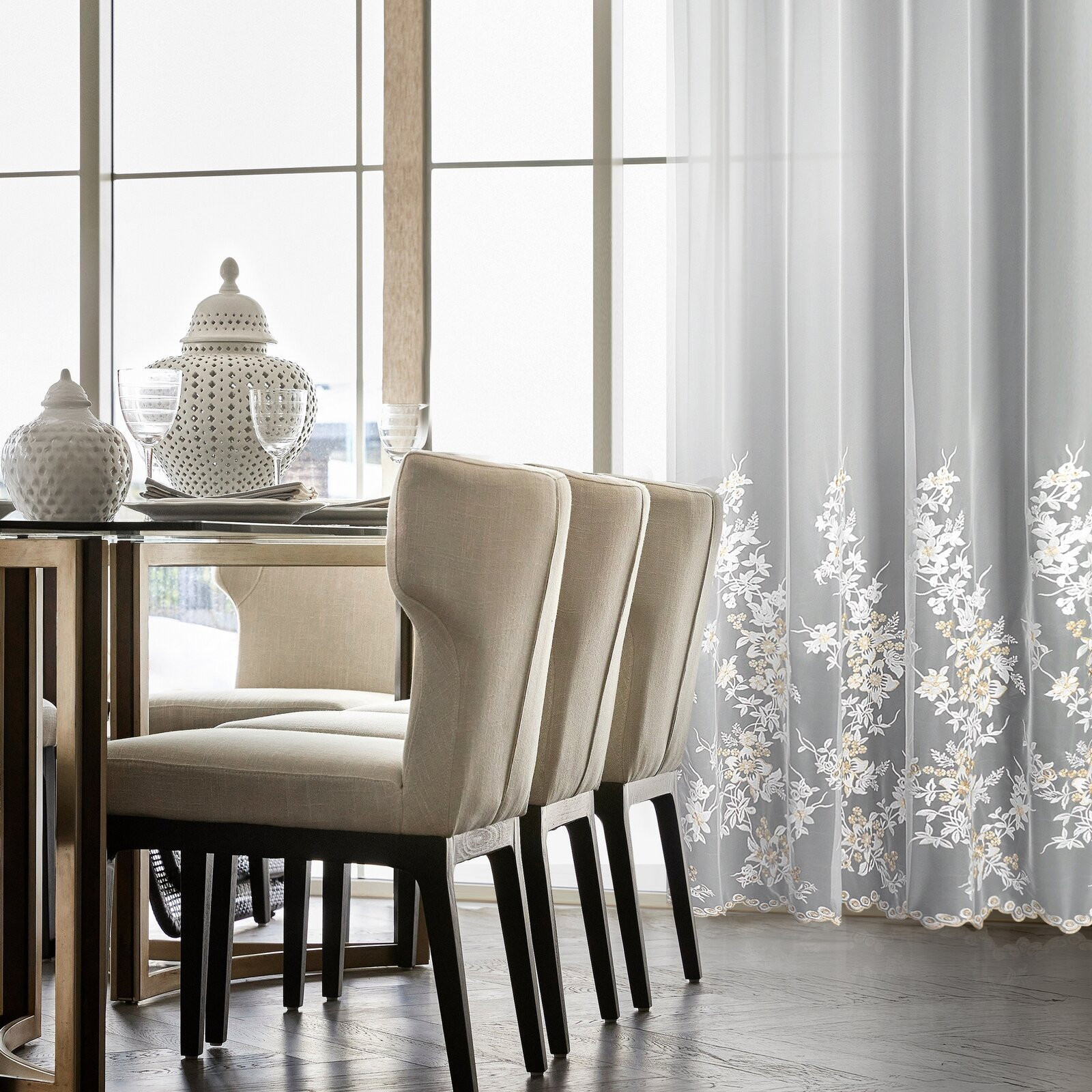 Hotová záclona ALIRA krémová / šampaňská - na průchodkách