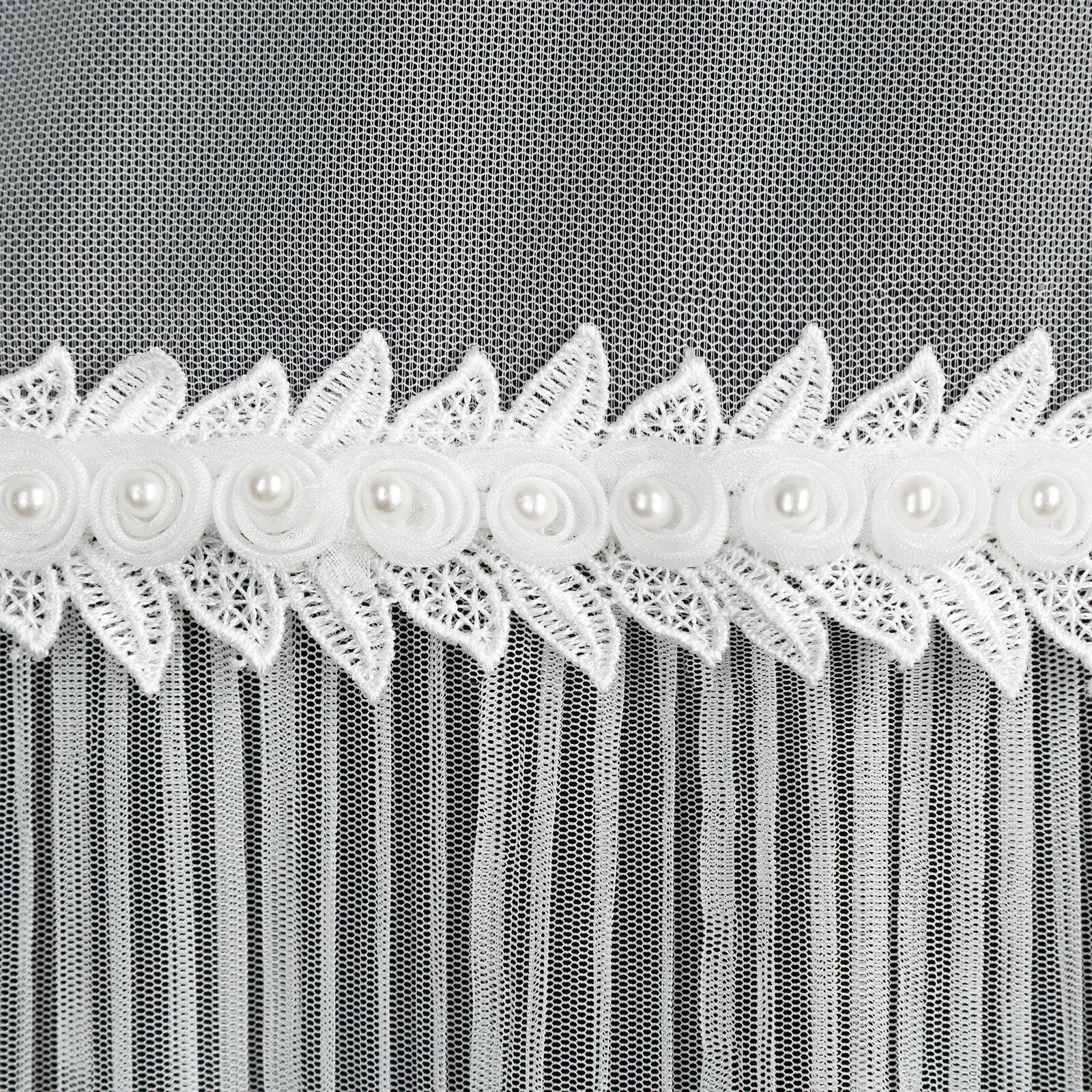 Hotová záclona HANA B bílá - na průchodkách