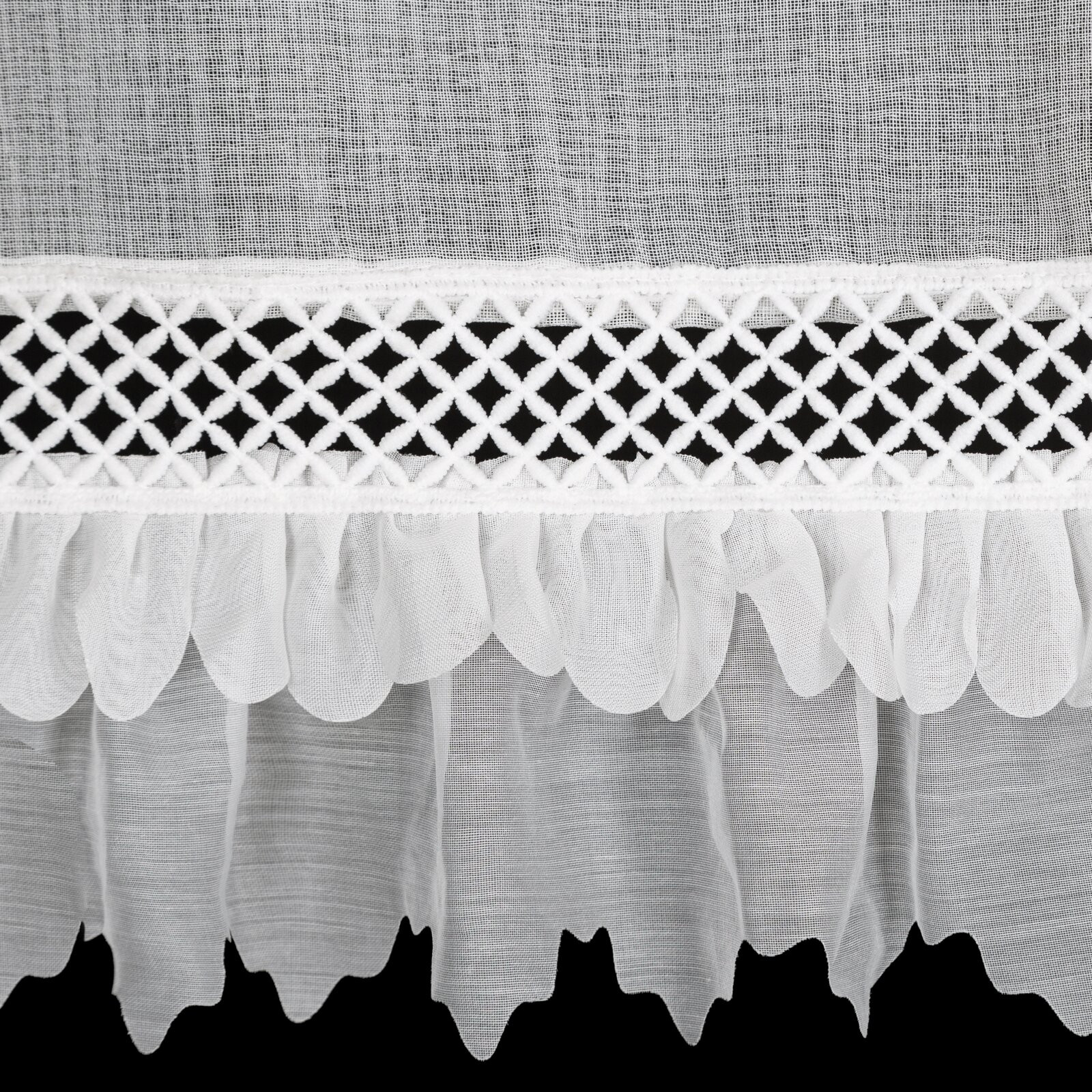 Hotová záclona KATRIN bílá - na průchodkách