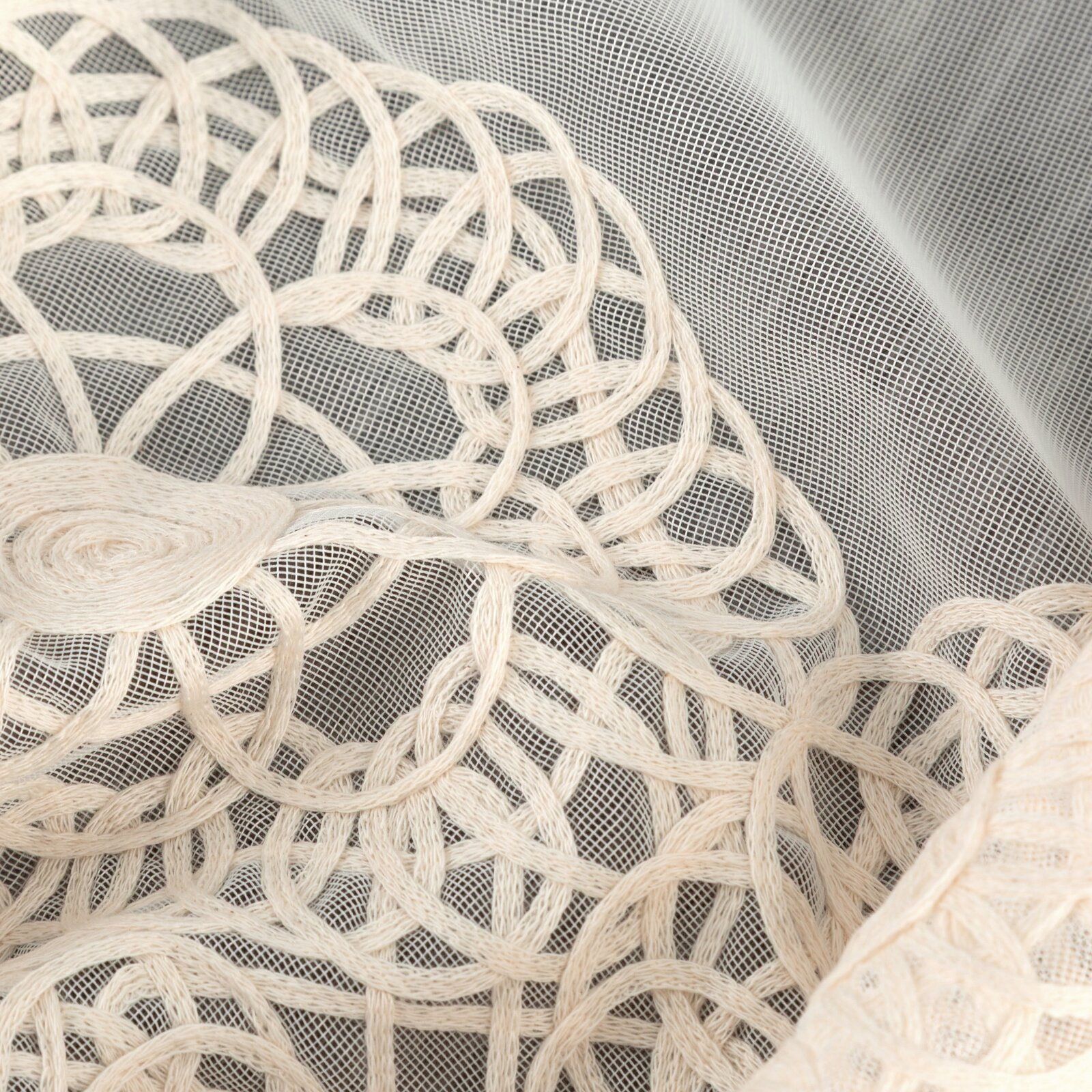 Hotová záclona LIZA béžová - na průchodkách