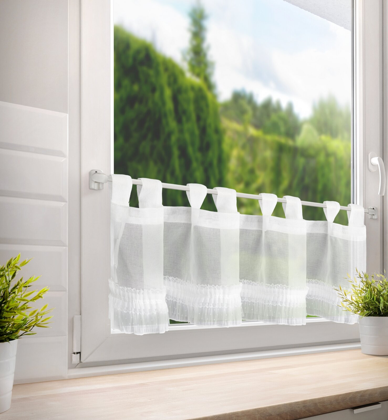 Hotová záclona MARY bílá - na průchodkách