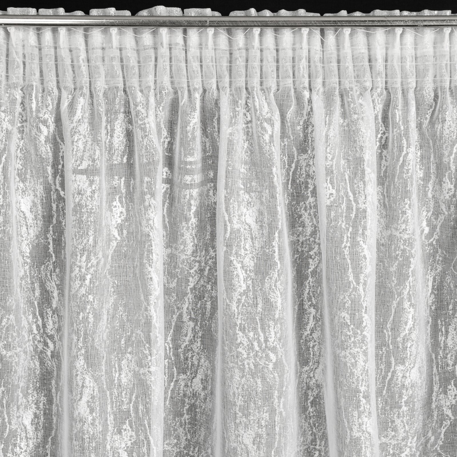 Hotová záclona MIA bílá / stříbrná - na pásce