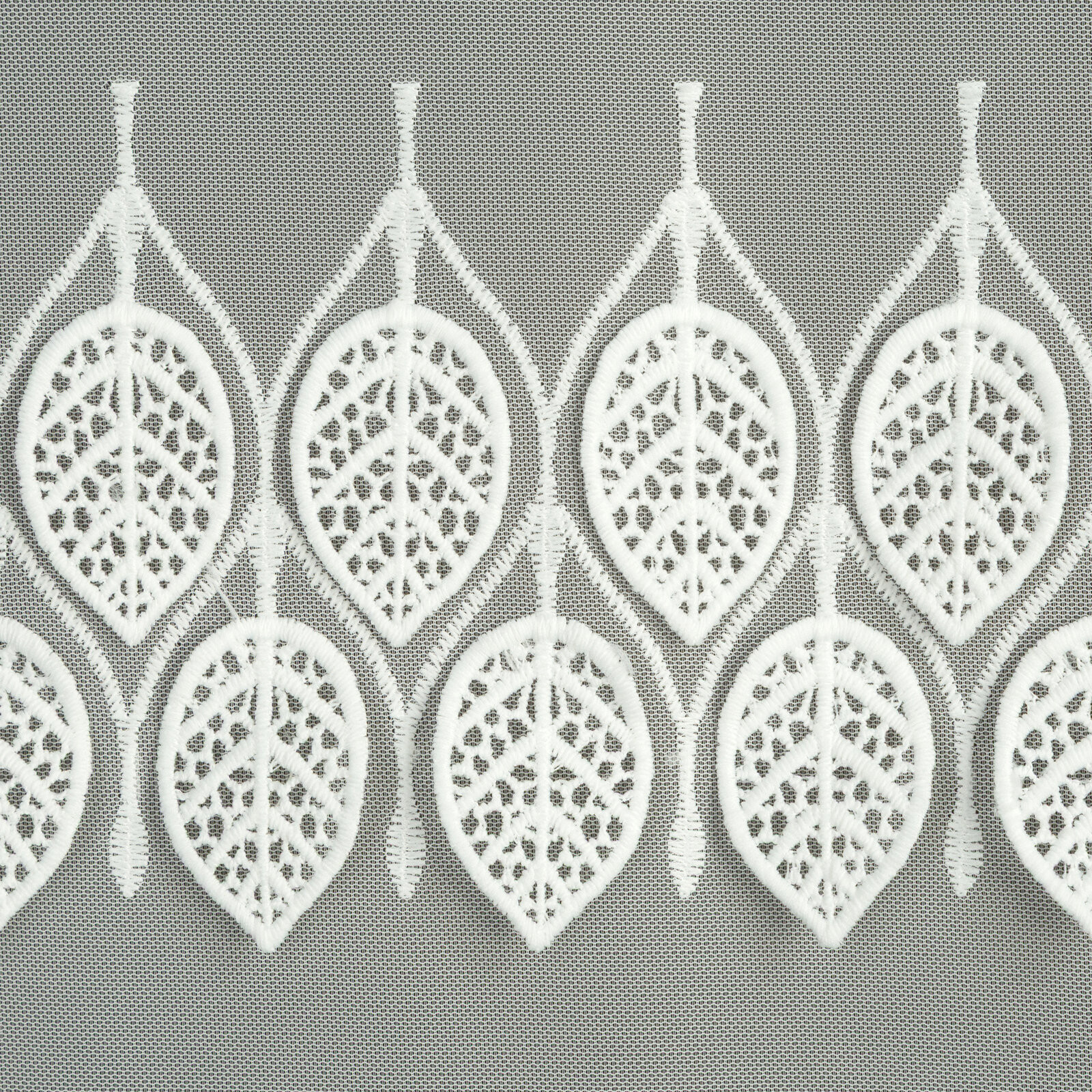 Hotová záclona NIRA krémová - na průchodkách