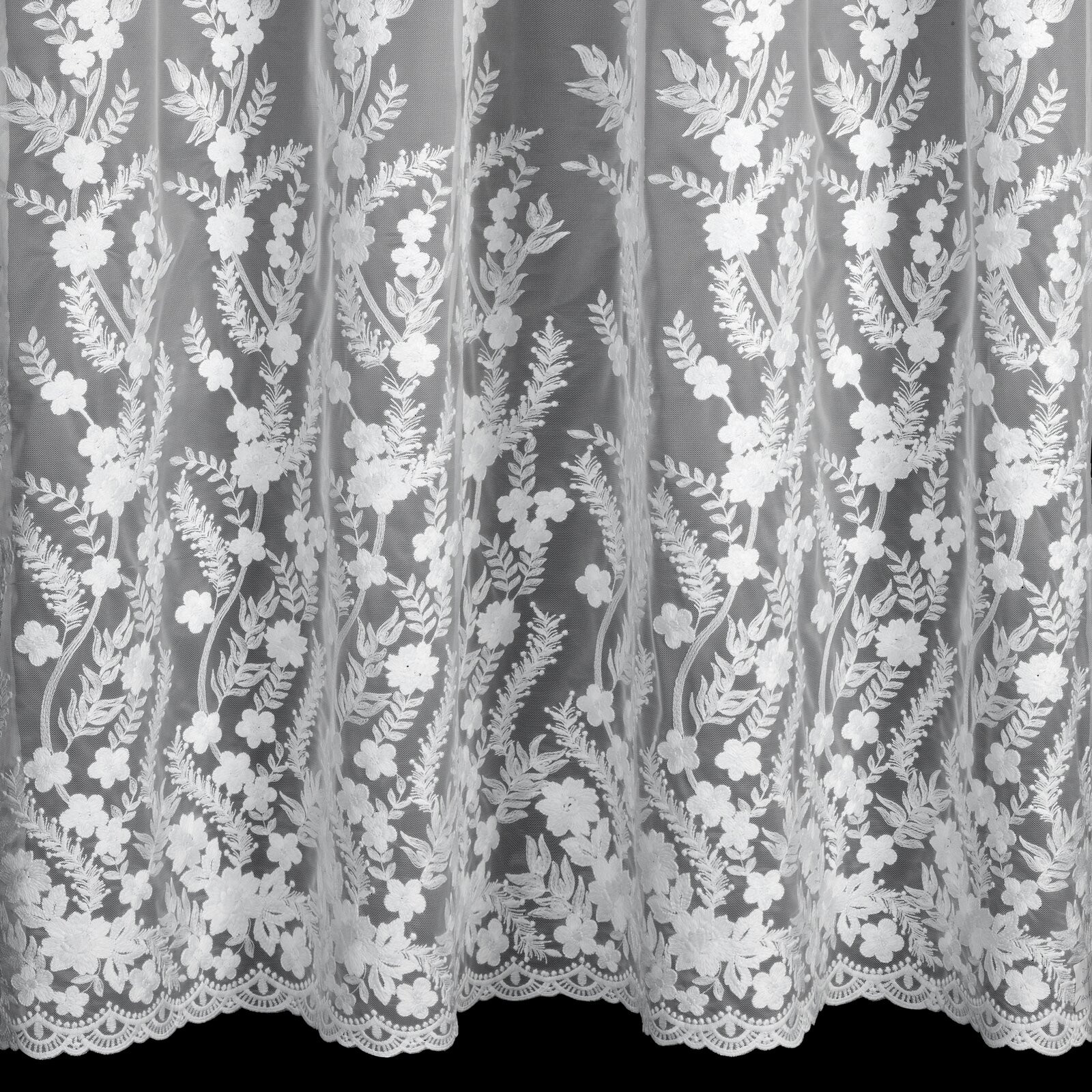 Hotová záclona TALINA bílá - na průchodkách