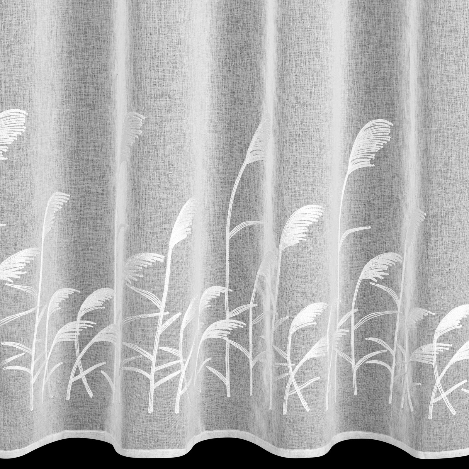 Hotová záclona TASHA bílá - na průchodkách