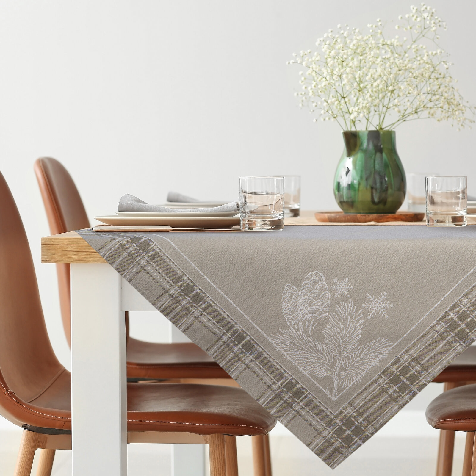 Ubrus GOB HOLLY tmavě béžový