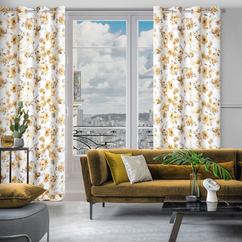 Hotový závěs CAREN béžový - na průchodkách