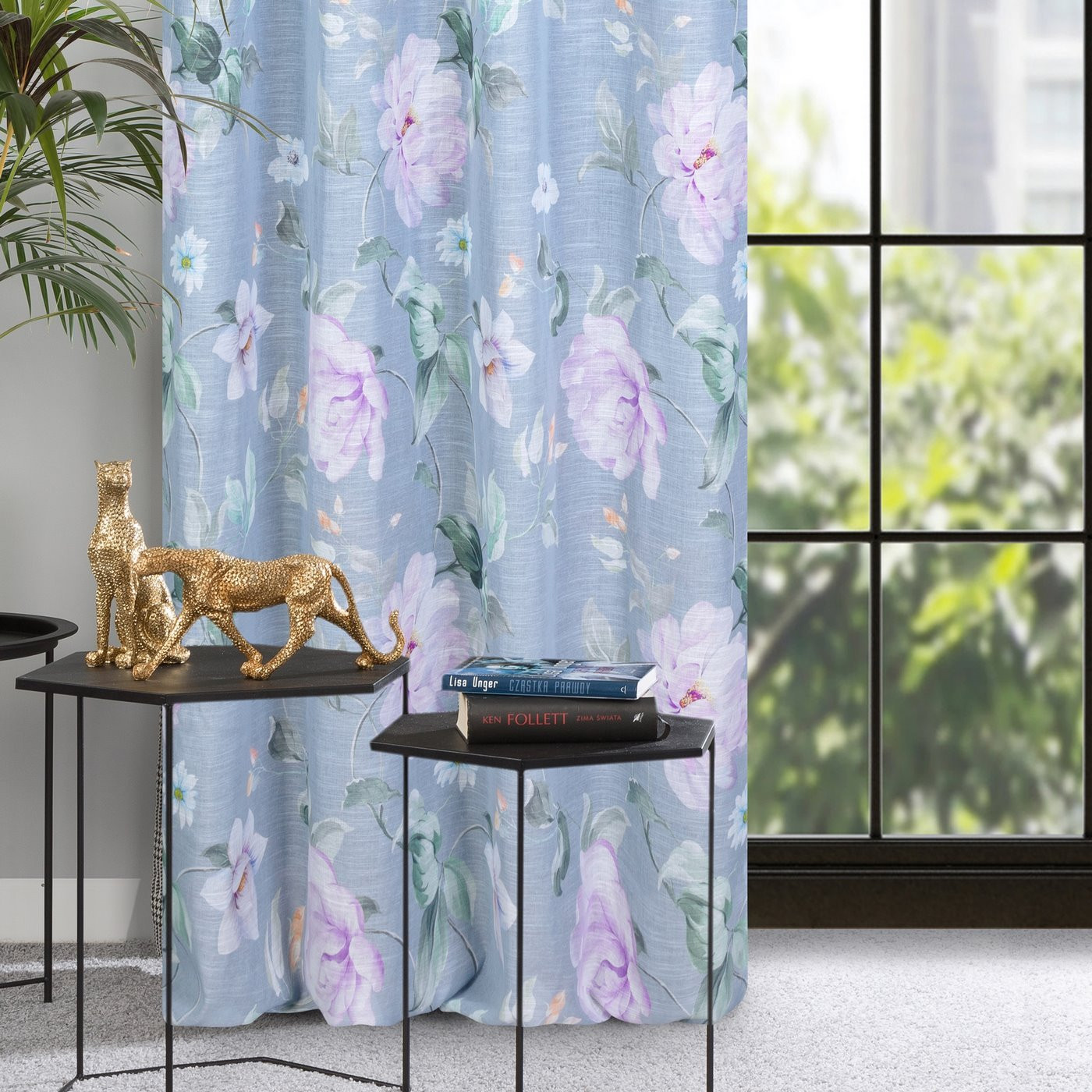 Hotový závěs FLORA stříbrný / fialový - na průchodkách