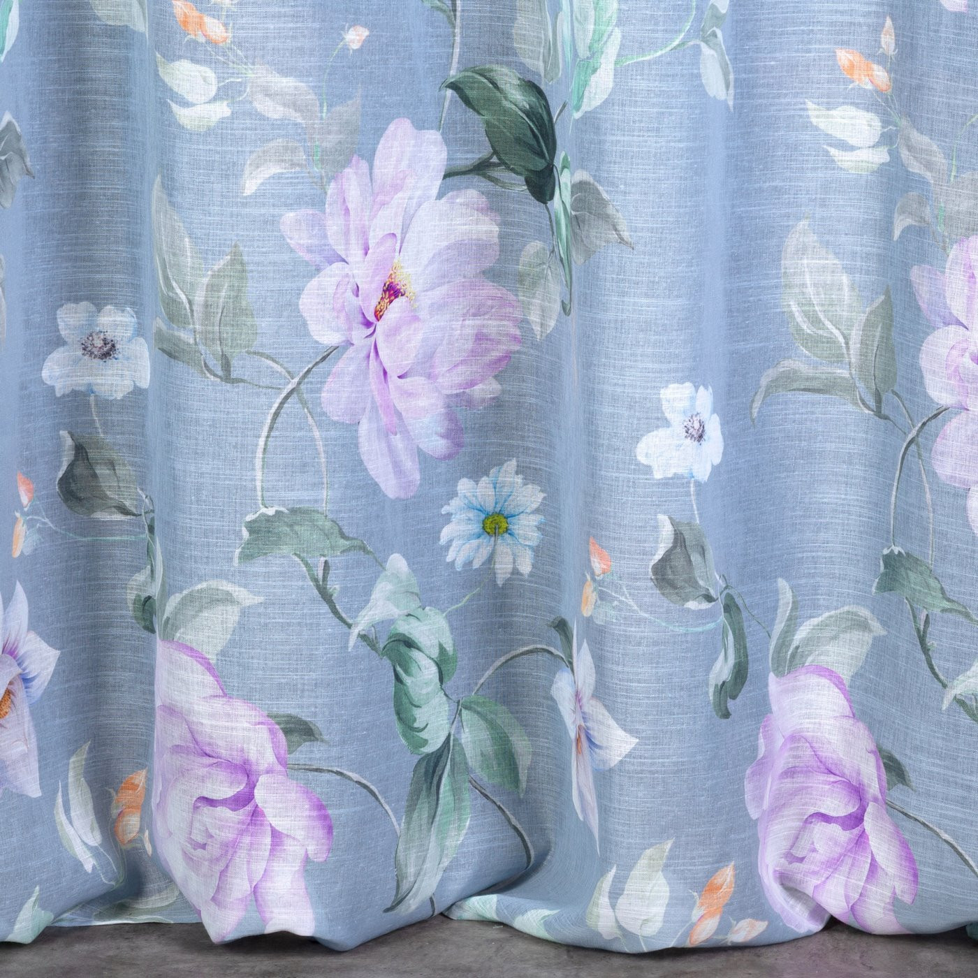 Hotový závěs FLORA stříbrný / fialový - na průchodkách