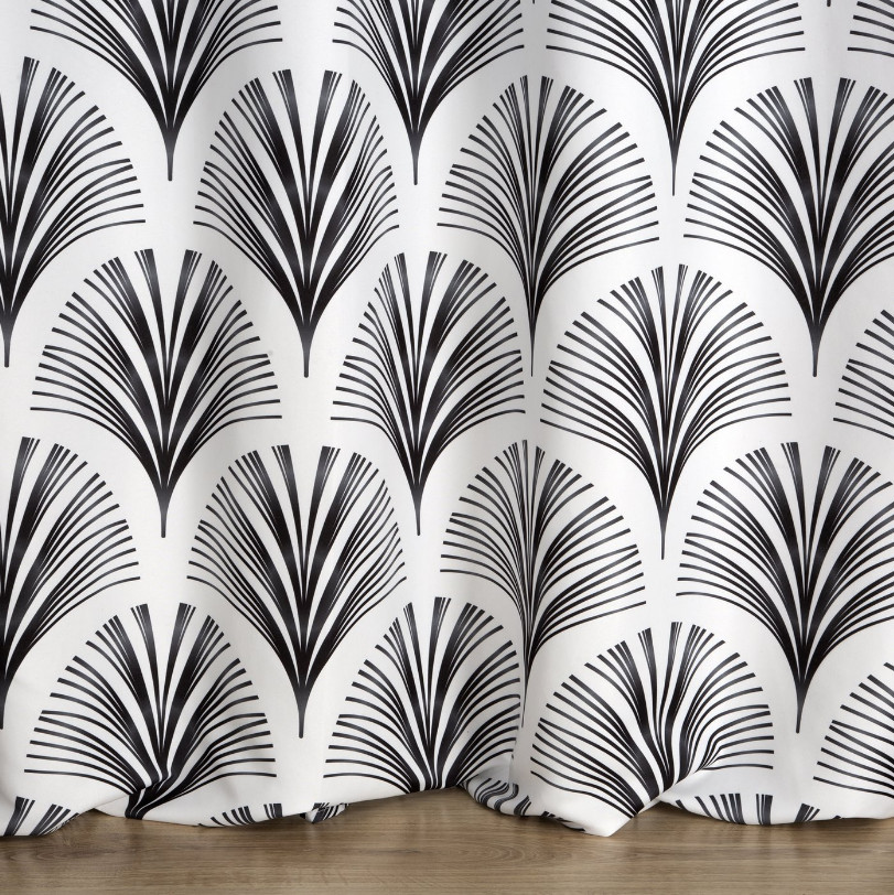 Hotový závěs KARIN černo-bílý - na průchodkách