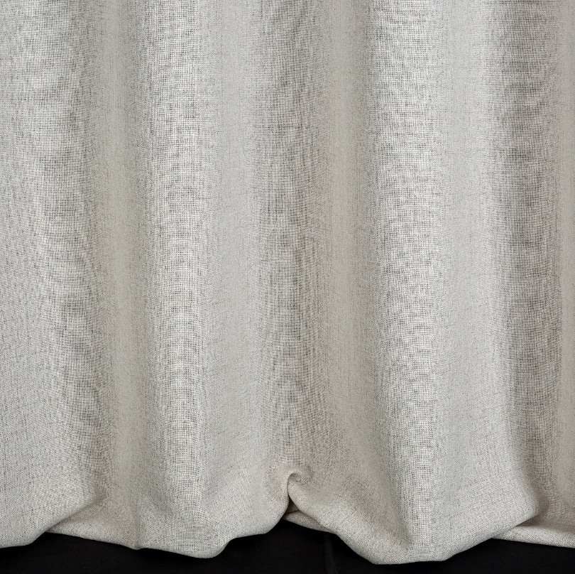 Hotový závěs LINDA stříbrný - na průchodkách