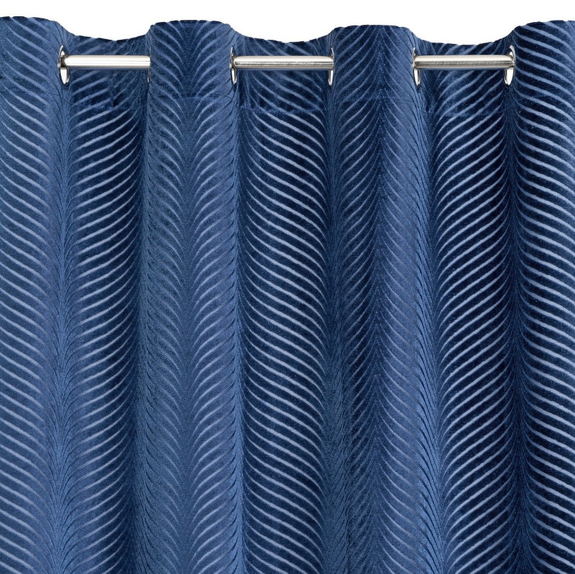 Hotový závěs LUSSI granátový - na průchodkách