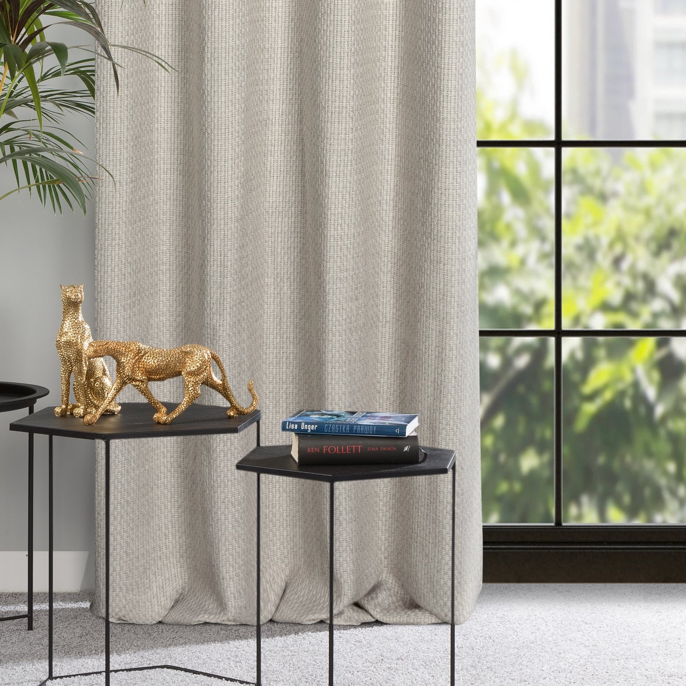 Hotový závěs MADISON stříbrný - na průchodkách