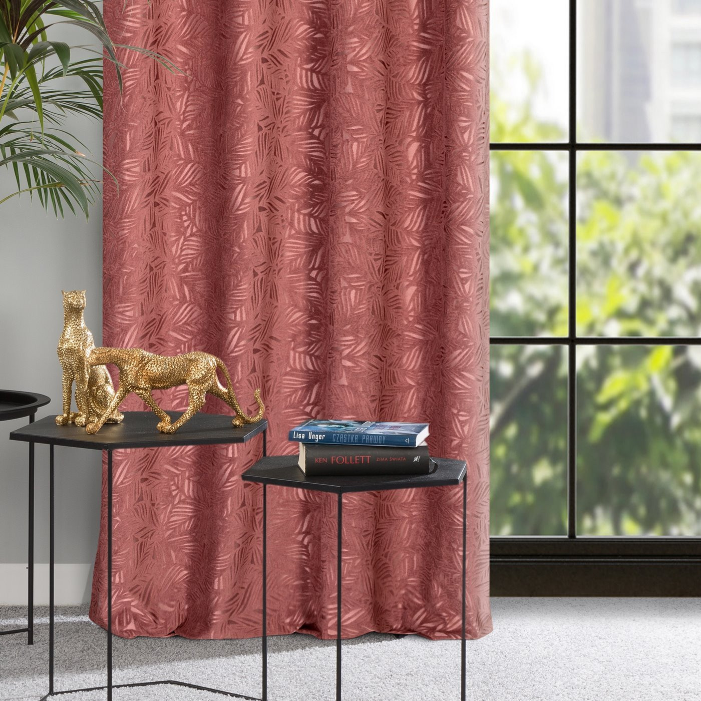 Hotový závěs OCTAVIA tmavě růžový - na průchodkách