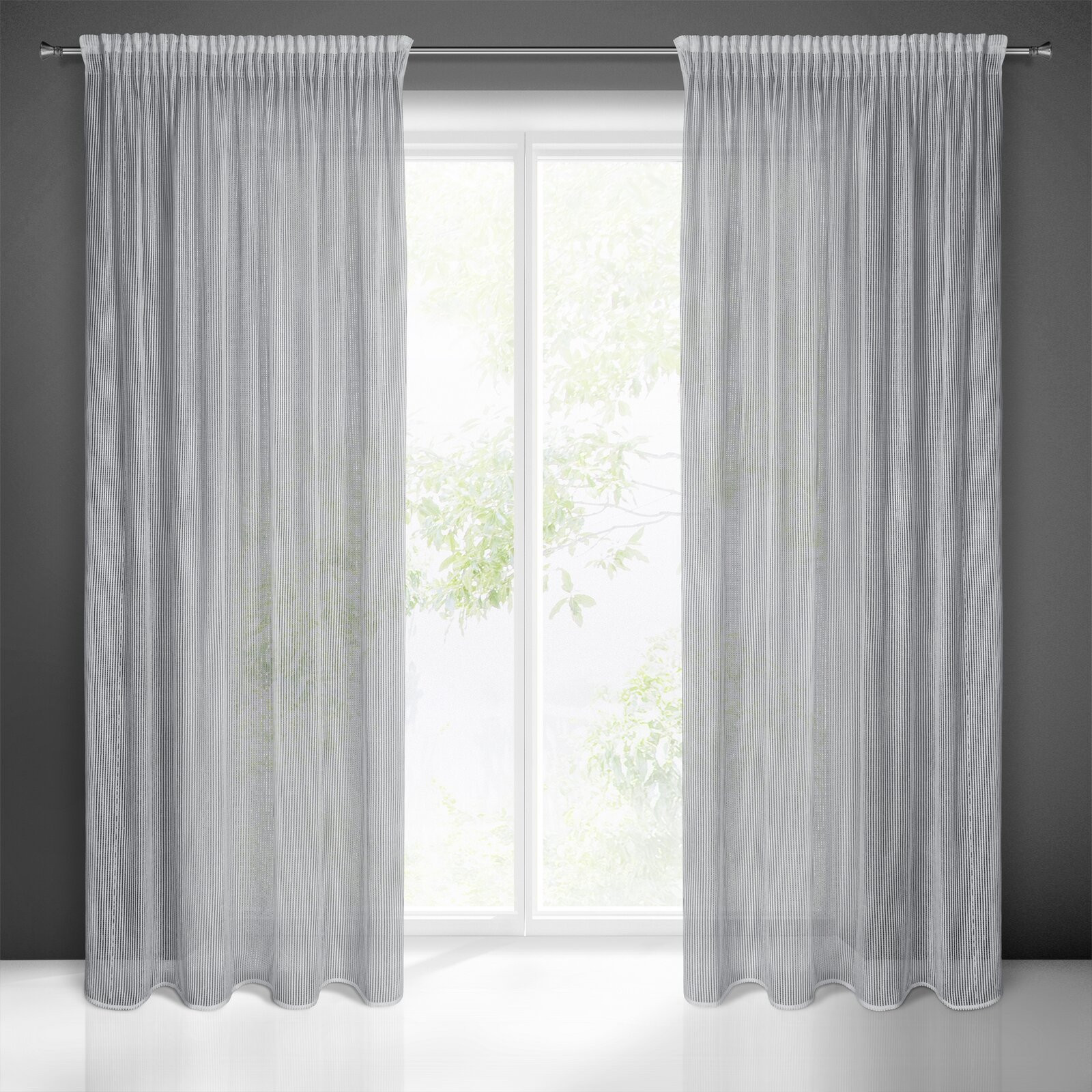 Hotový závěs REGINA stříbrný - na pásce