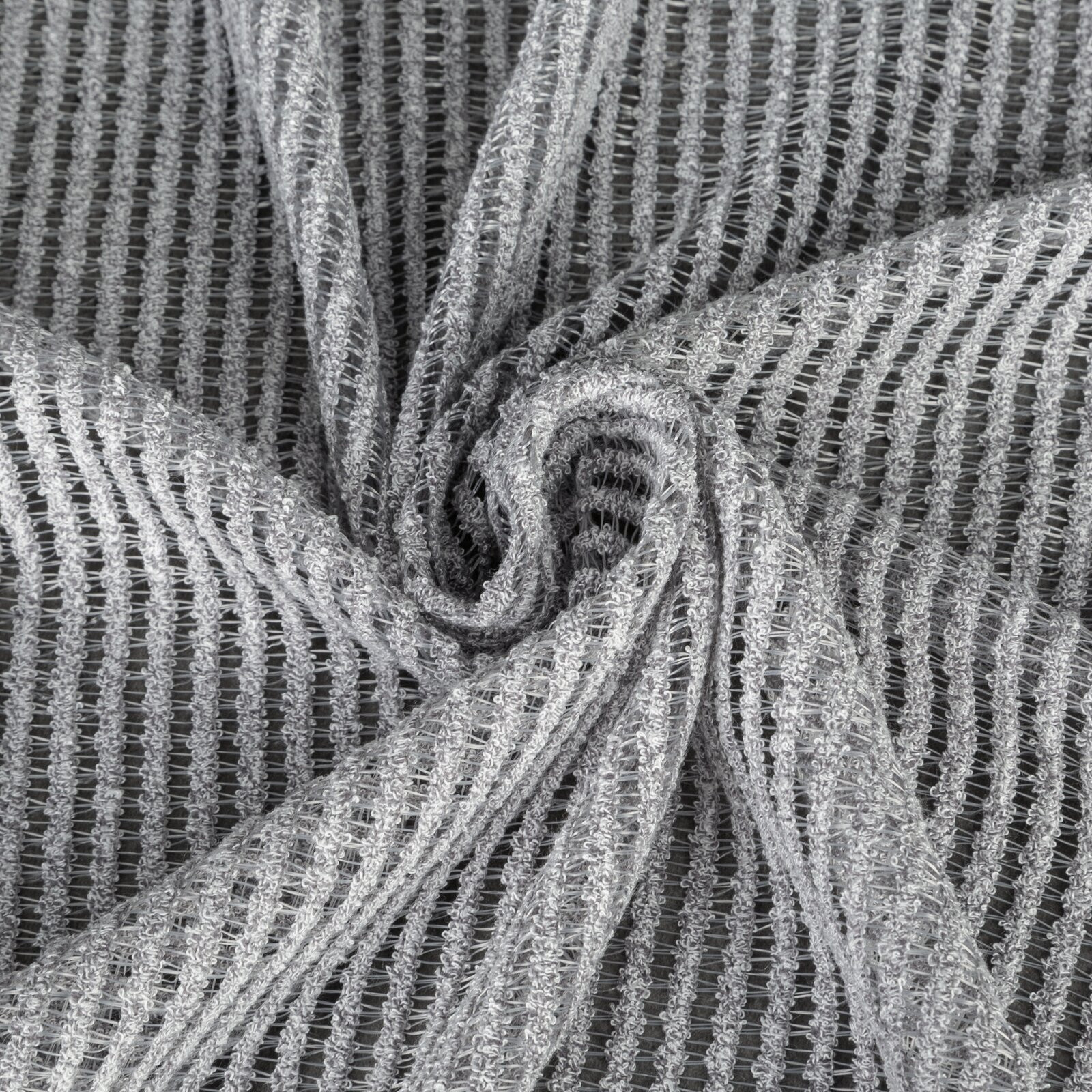 Hotový závěs REGINA stříbrný - na pásce