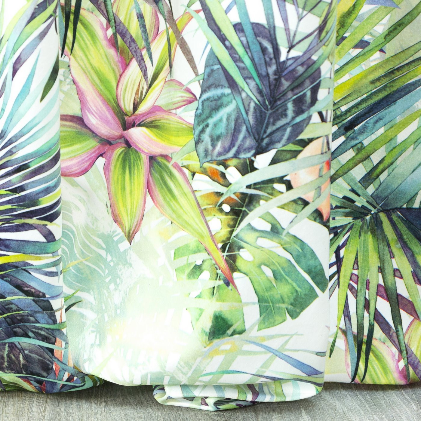 Hotový závěs ROMMY bílo-zelený - na průchodkách