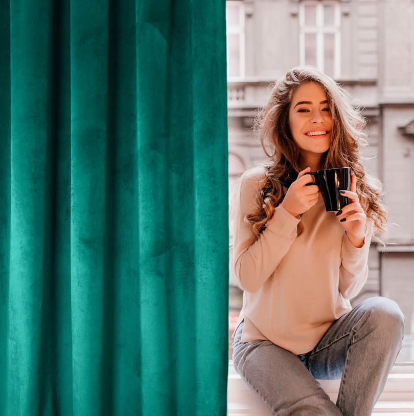 Hotový závěs ROSA tyrkysový - na pásce