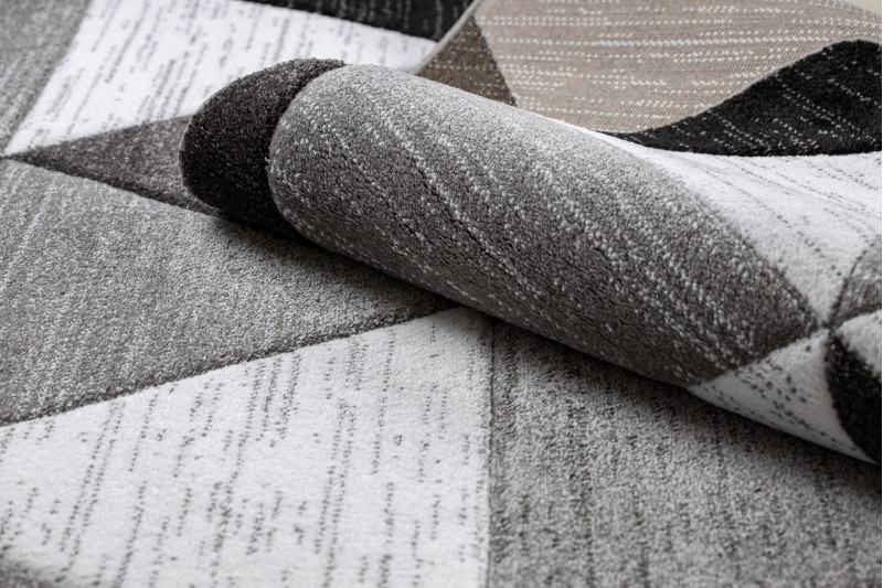 Koberec ALTER Rino Trojúhelníky šedý