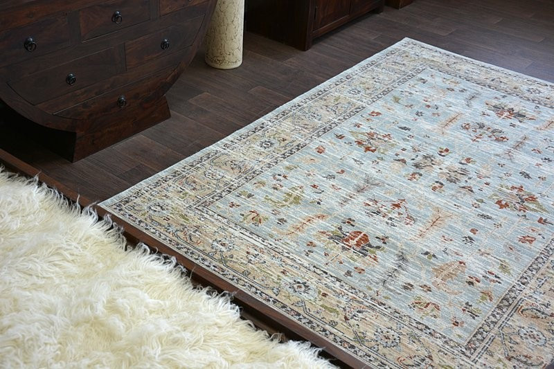 Koberec ARGENT - W7039 květiny Nebeský/Krém