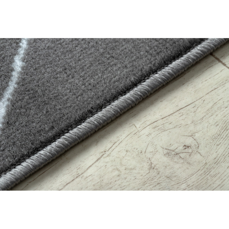 Koberec BCF ANNA Strokes 2967 Kratka tmavě šedý