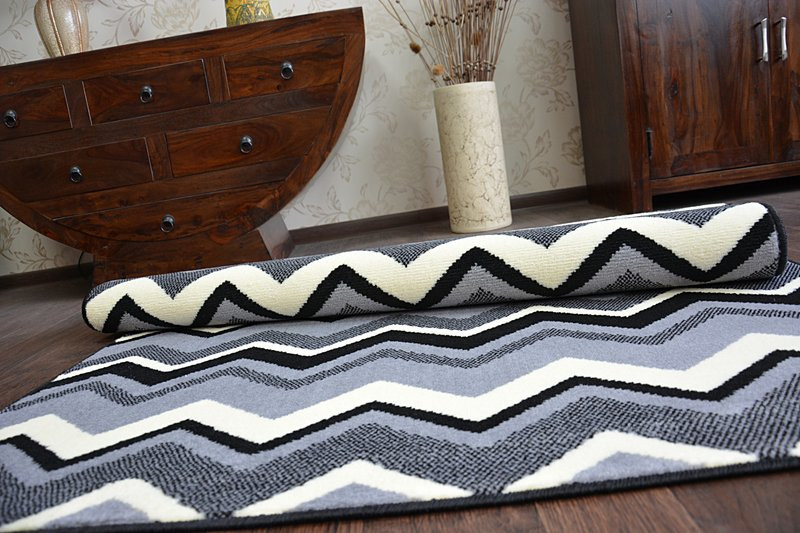 Koberec BCF BASE ZIGZAG 3812 ZYGZAK černý/šedý