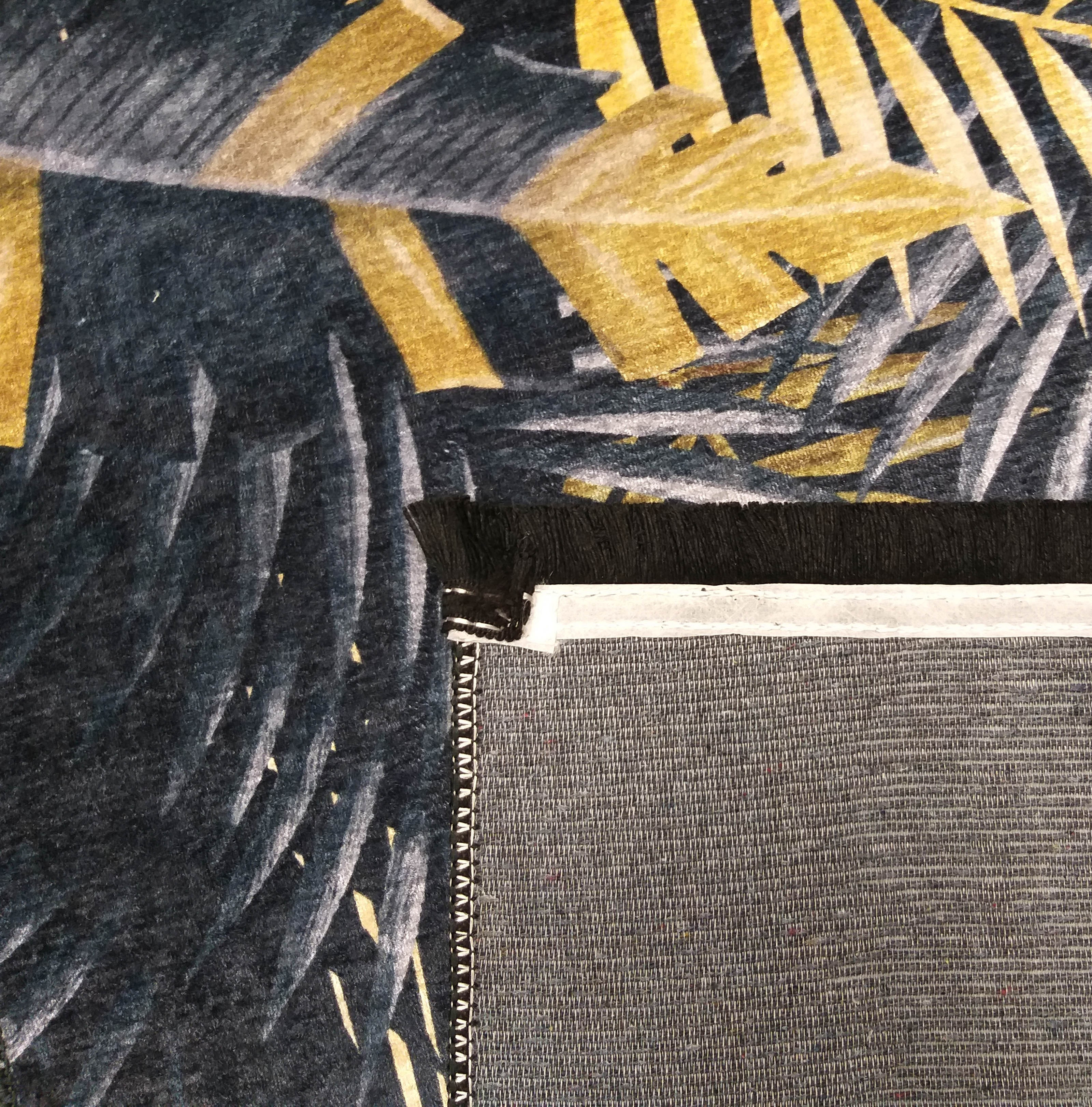 Koberec BLACK&GOLD 01