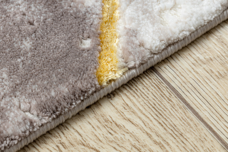 Koberec CORE 1818 Geometrický - sloní kost / zlatý