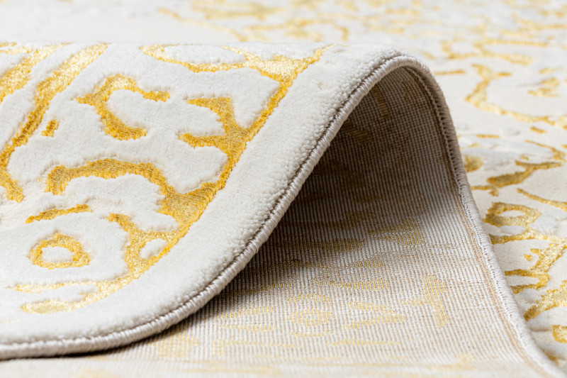 Koberec CORE 6268 Ramka, ornament - sloní kost / zlatý