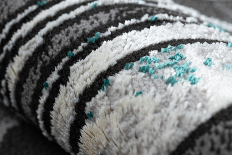 Koberec DE LUXE 619 Ramka - šedý / zelený