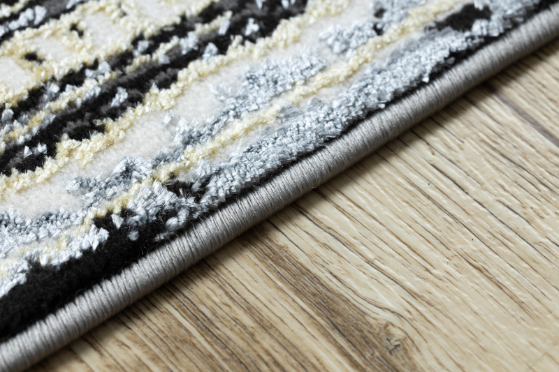 Koberec DE LUXE 628 Ornament vintage - šedý / zlatý