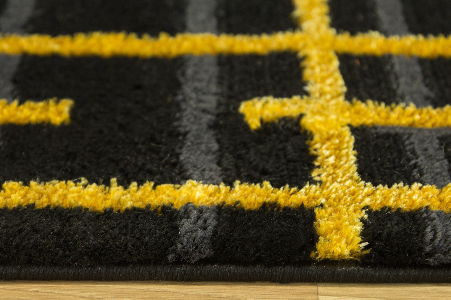 Koberec FESTIVAL 2732A zlatý / černý