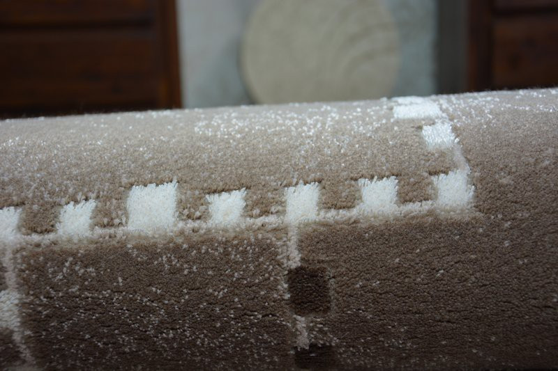 Koberec CARMINA 0109 L.Brown/D.C.Vision