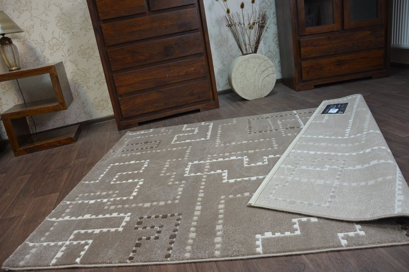 Koberec CARMINA 0109 L.Brown/D.C.Vision