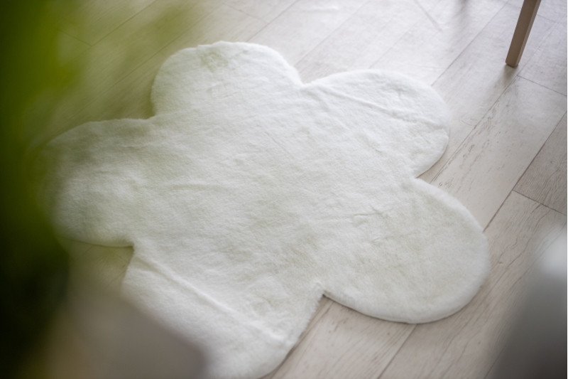 Koberec NEW DOLLY kvítek G4372-3 bílý