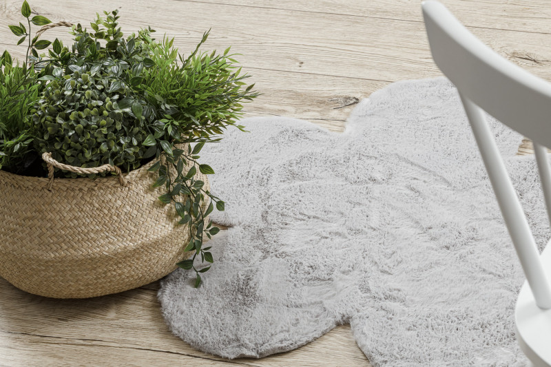 Koberec protiskluzový SHAPE 3106 Kvítek Shaggy - šedý plyš